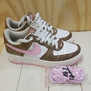 Women's Vintage 2006 Nike Air Force 1 Low Premium Snakeskin Size 6